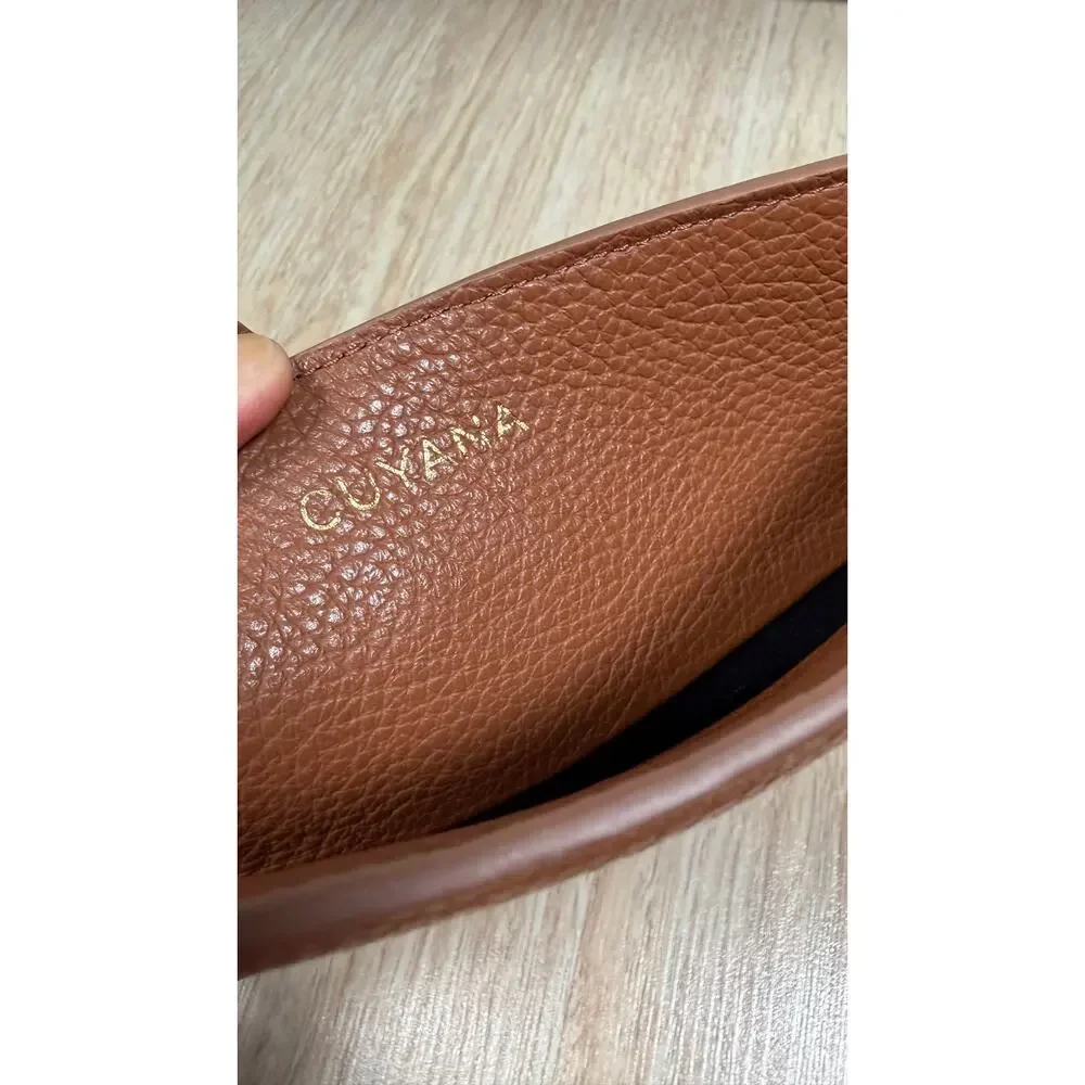 Cuyana leather laptop